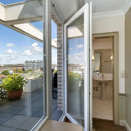 Penthouse F23 * Βέστερλαντ